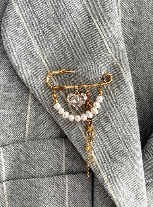 Broš “Pearl Heart”